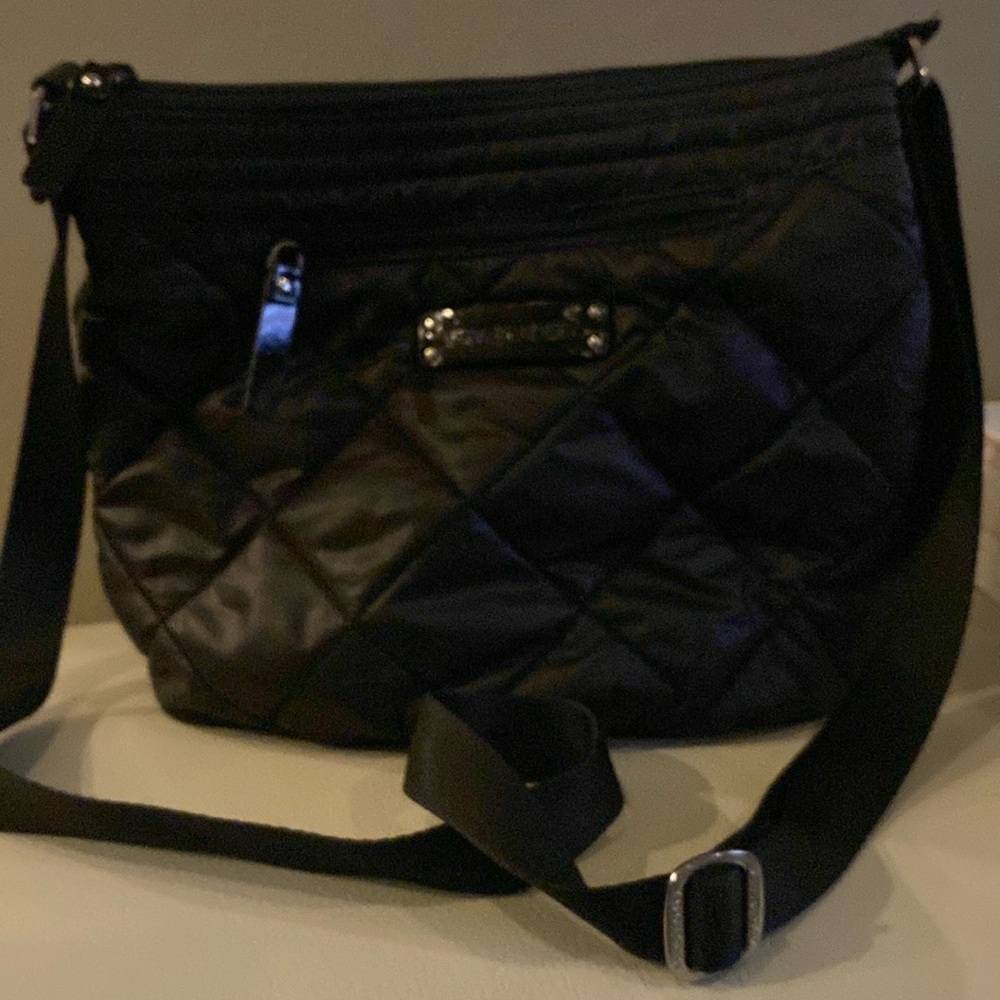 Vera Bradley Womens Black Quilted Nylon Cross Body Bag Adjustable Strap 10 x 12